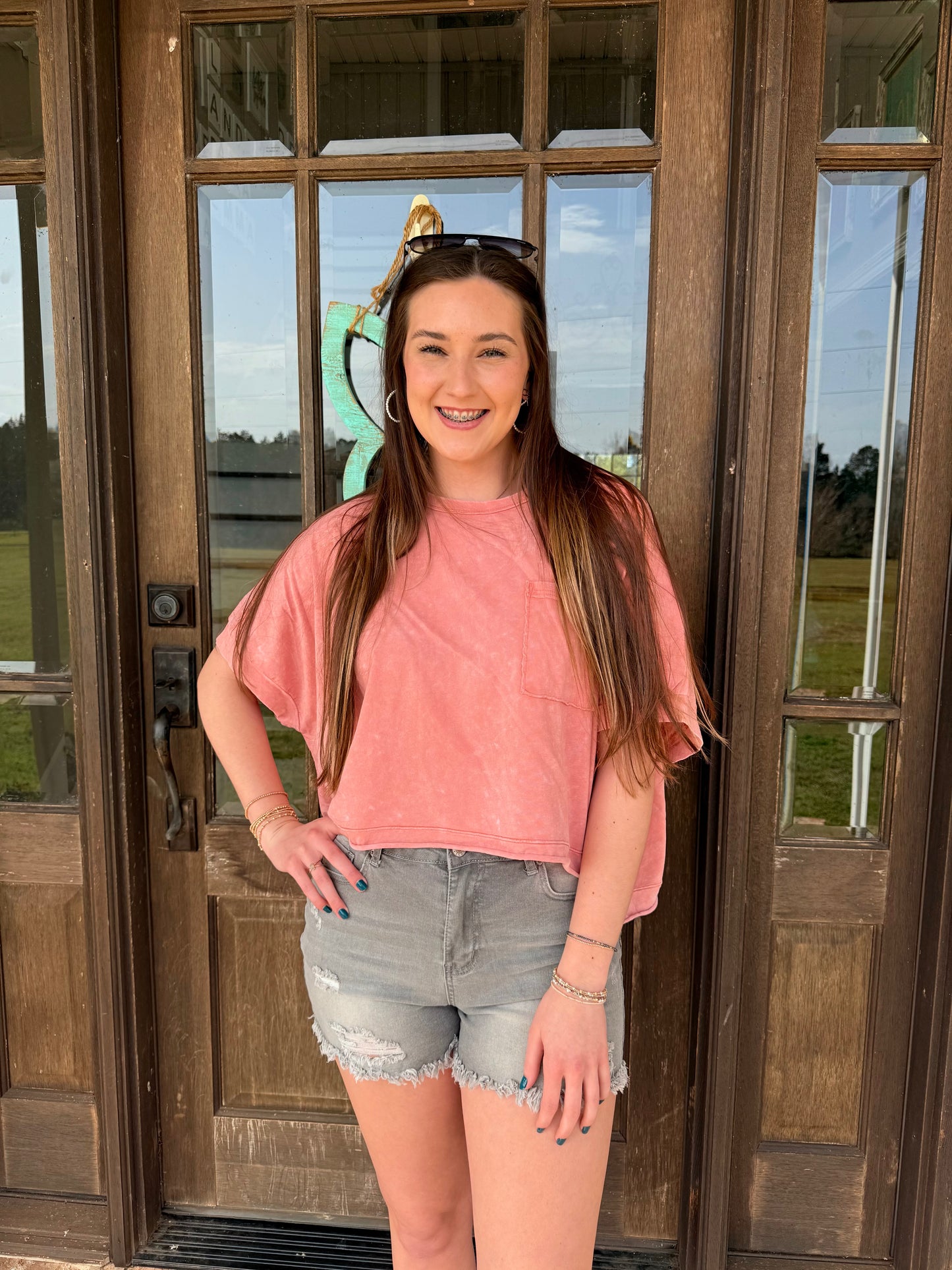 oversized cropped T-Shirt - Thirty-One Boutique, LLC