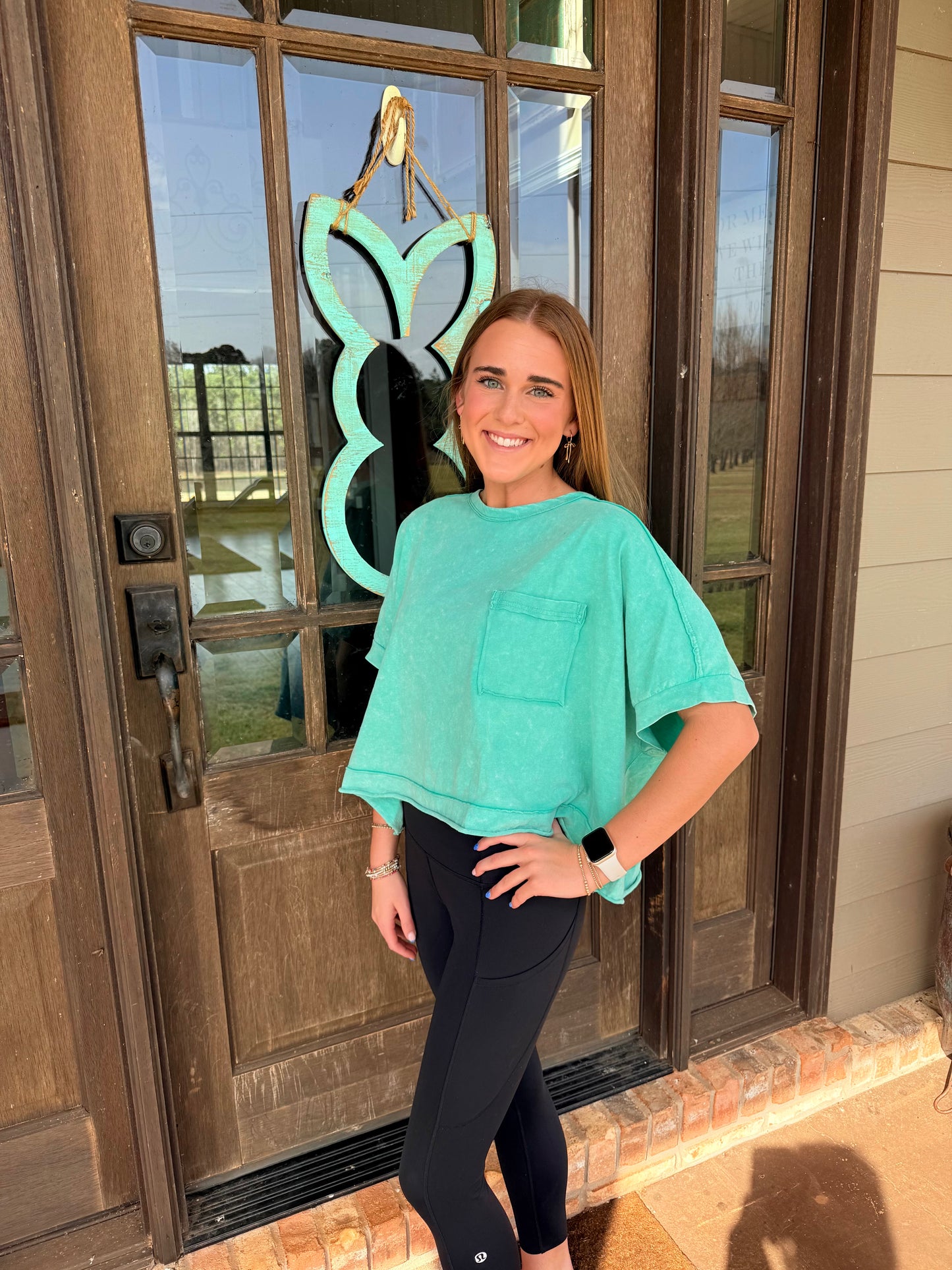 oversized cropped T-Shirt - Thirty-One Boutique, LLC